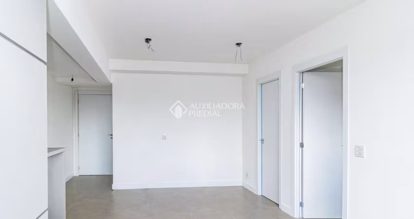 Apartamento com 1 quarto para alugar na Rua Cipó, 392, Passo da Areia, Porto Alegre