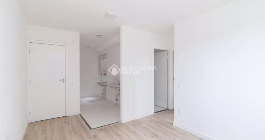 Apartamento com 2 quartos para alugar na Rua Pércio Freitas Maestri, 388, Ipanema, Porto Alegre