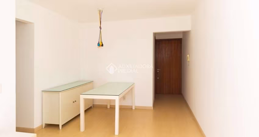 Apartamento com 3 quartos para alugar na Rua Carlos Silveira Martins Pacheco, 55, Cristo Redentor, Porto Alegre