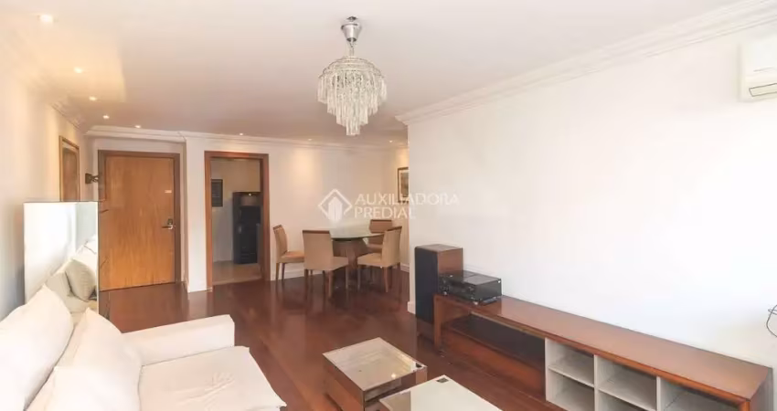 Apartamento com 3 quartos para alugar na Rua Doutor Poty Medeiros, 110, Moinhos de Vento, Porto Alegre