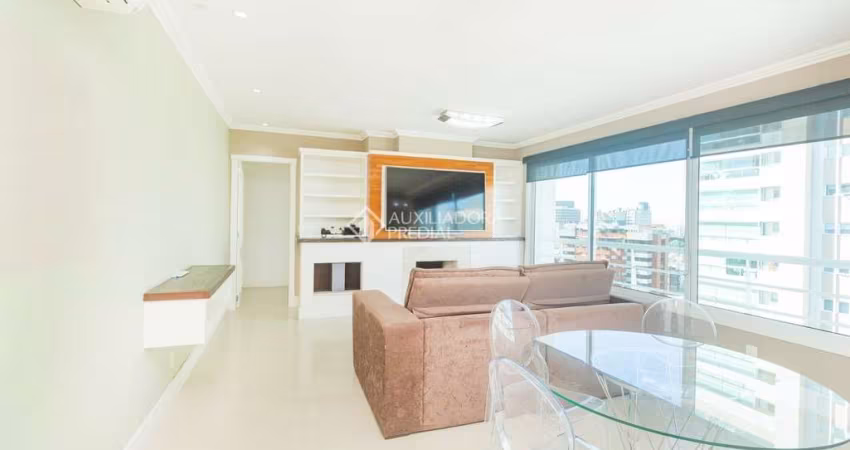 Apartamento com 3 quartos para alugar na Rua Pedro Chaves Barcelos, 775, Auxiliadora, Porto Alegre