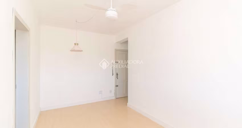 Apartamento com 2 quartos para alugar na Avenida Professor Oscar Pereira, 1220, Azenha, Porto Alegre