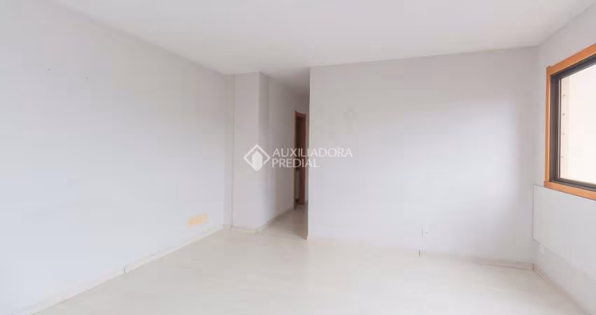 Apartamento com 3 quartos para alugar na Avenida Grécia, 1100, Passo da Areia, Porto Alegre
