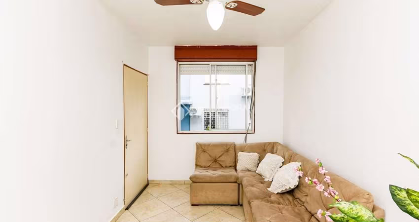 Apartamento com 2 quartos para alugar na Rua Guilherme Schell, 550, Santo Antônio, Porto Alegre