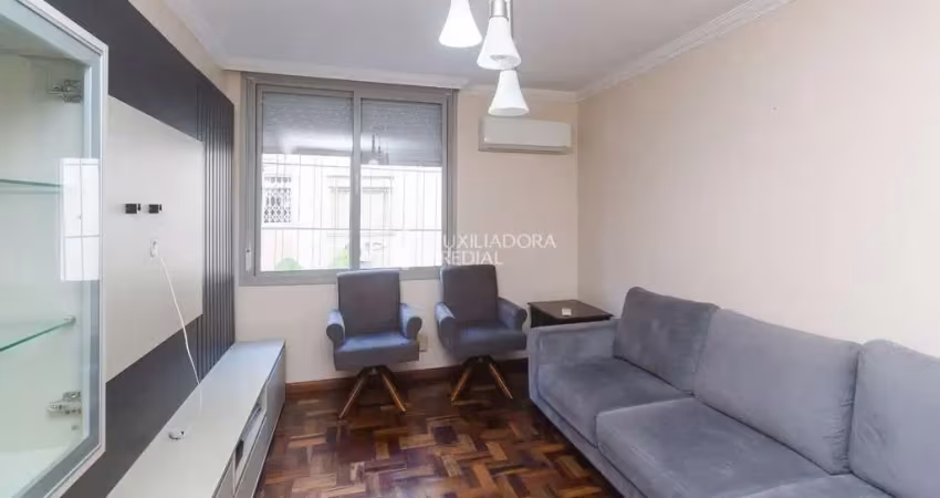 Apartamento com 2 quartos para alugar na Rua Gaston Englert, 760, Vila Ipiranga, Porto Alegre