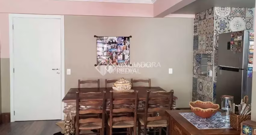 Apartamento com 1 quarto para alugar na Rua Teixeira de Freitas, 408, Santo Antônio, Porto Alegre