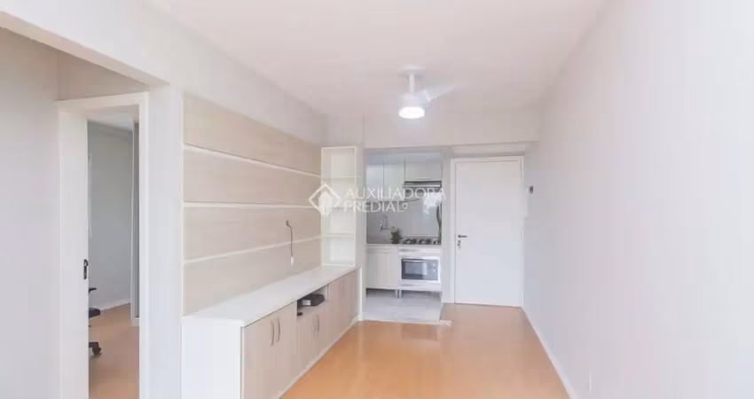 Apartamento com 2 quartos para alugar na Rua Lindolfo Henke, 230, Sarandi, Porto Alegre