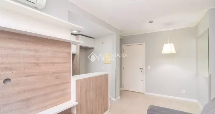 Apartamento com 2 quartos para alugar na Avenida Juca Batista, 250, Cavalhada, Porto Alegre