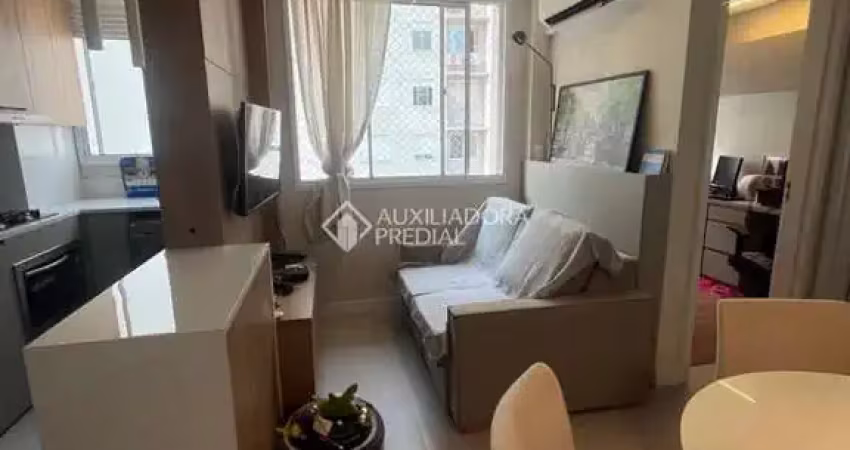 Apartamento com 2 quartos para alugar na Alameda Três de Outubro, 15, São José, Porto Alegre