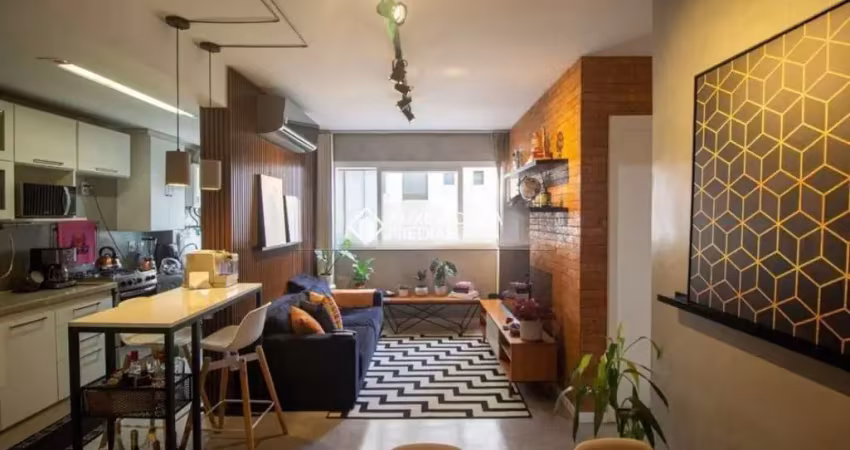 Apartamento com 2 quartos para alugar na Rua Roque Calage, 850, Passo da Areia, Porto Alegre