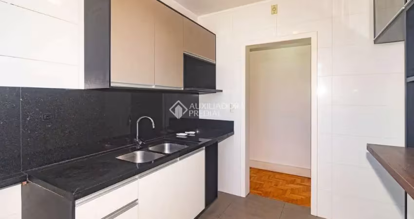 Apartamento com 3 quartos para alugar na Rua Olinda, 525, São Geraldo, Porto Alegre