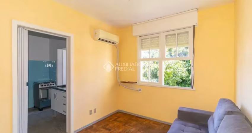 Apartamento com 1 quarto para alugar na Rua Doutor João de Deus Vaz da Silva, 25, Santo Antônio, Porto Alegre