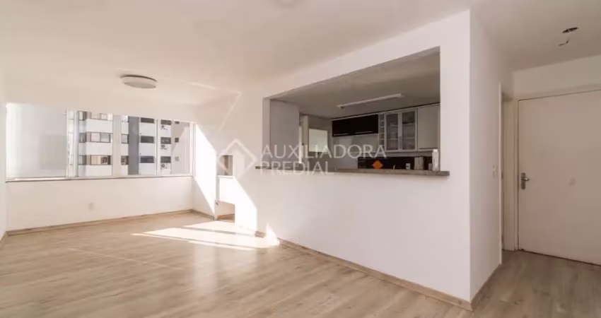 Apartamento com 3 quartos para alugar na Rua Tito Lívio Zambecari, 323, Mont Serrat, Porto Alegre