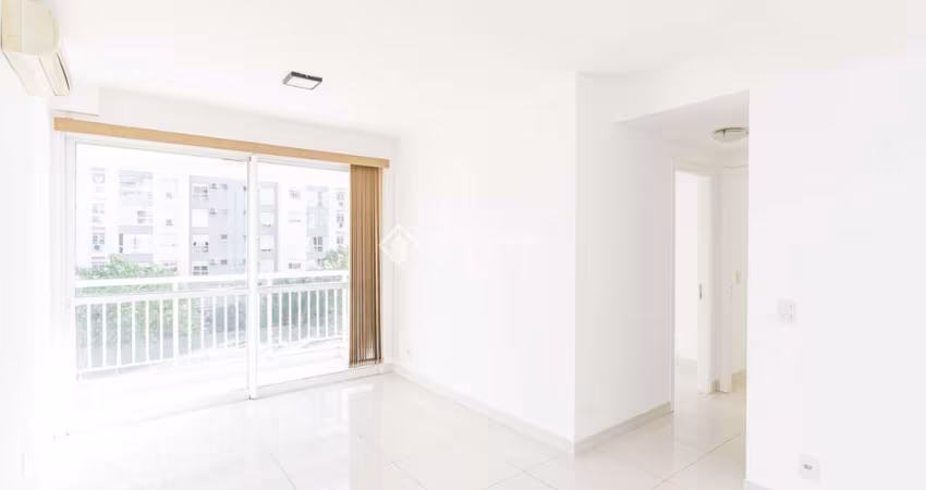 Apartamento com 2 quartos para alugar na Beco Andaraí, 675, Passo da Areia, Porto Alegre
