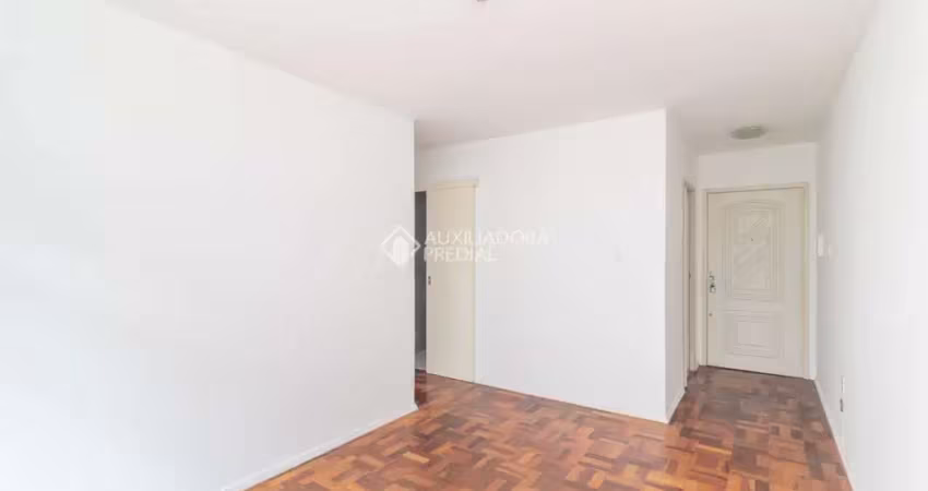Apartamento com 2 quartos para alugar na Rua Silveiro, 377, Menino Deus, Porto Alegre