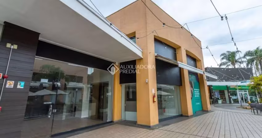 Ponto comercial para alugar na Avenida Wenceslau Escobar, 1823, Cristal, Porto Alegre