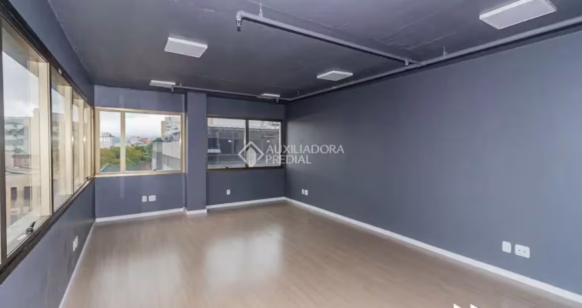 Sala comercial para alugar na Avenida Taquara, 183, Petrópolis, Porto Alegre