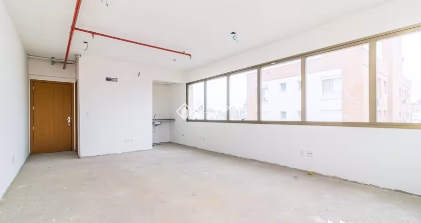 Sala comercial para alugar na Avenida Taquara, 183, Petrópolis, Porto Alegre