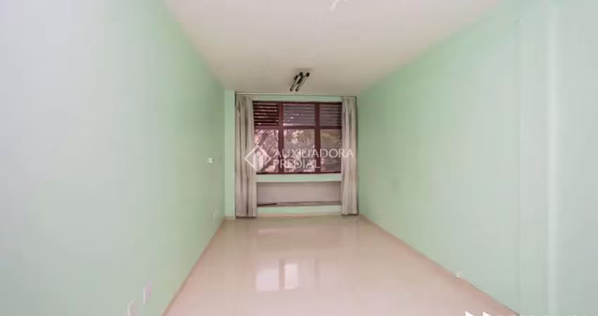 Sala comercial para alugar na Avenida Taquara, 383, Petrópolis, Porto Alegre