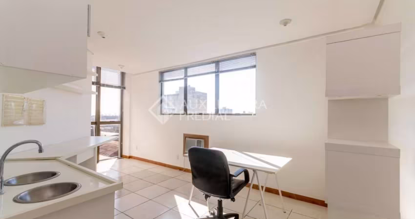 Sala comercial para alugar na Rua General Neto, 71, Floresta, Porto Alegre