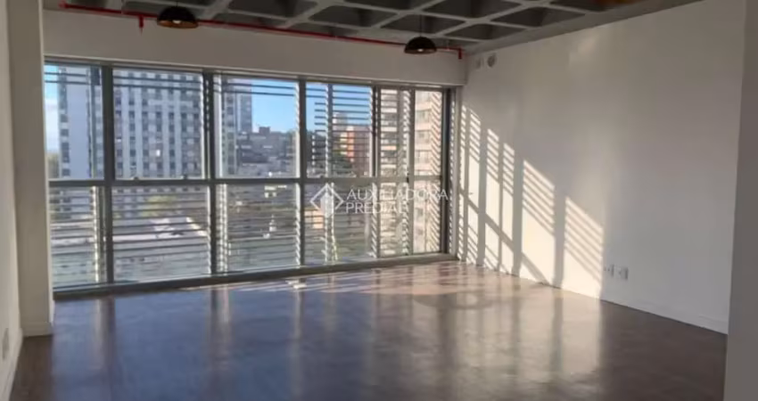 Sala comercial para alugar na Rua Vinte e Quatro de Outubro, 1440, Independência, Porto Alegre