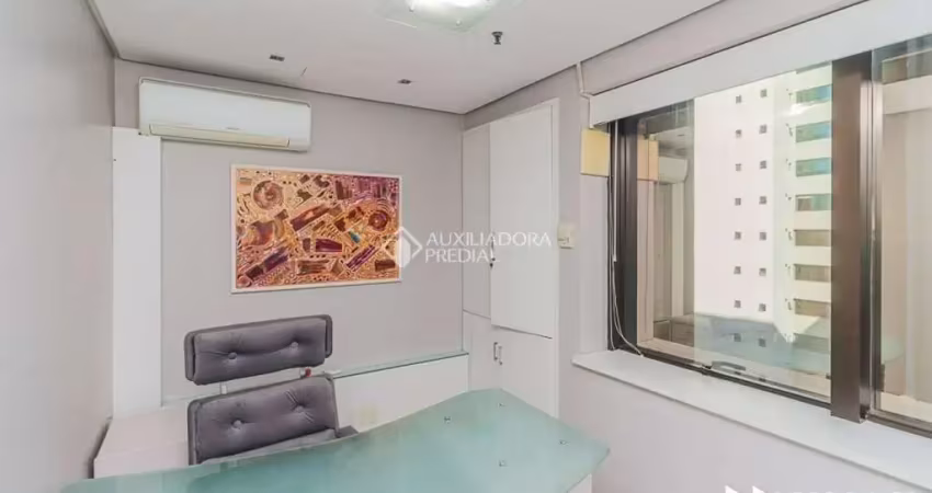 Sala comercial para alugar na Rua Doutor Florêncio Ygartua, 270, Moinhos de Vento, Porto Alegre