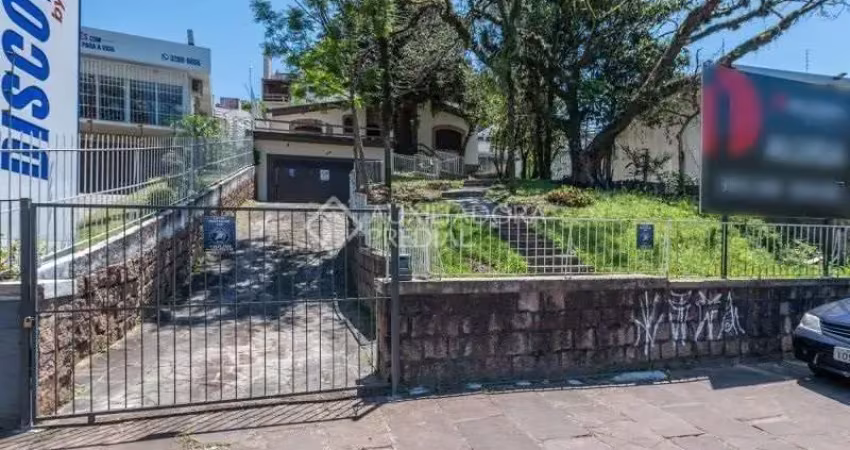 Casa comercial para alugar na Avenida Wenceslau Escobar, 1329, Cristal, Porto Alegre