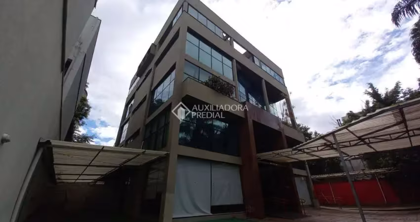 Prédio para alugar na Rua Luzitana, 597, Higienópolis, Porto Alegre