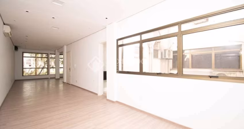 Sala comercial para alugar na Rua Padre Chagas, 240, Moinhos de Vento, Porto Alegre