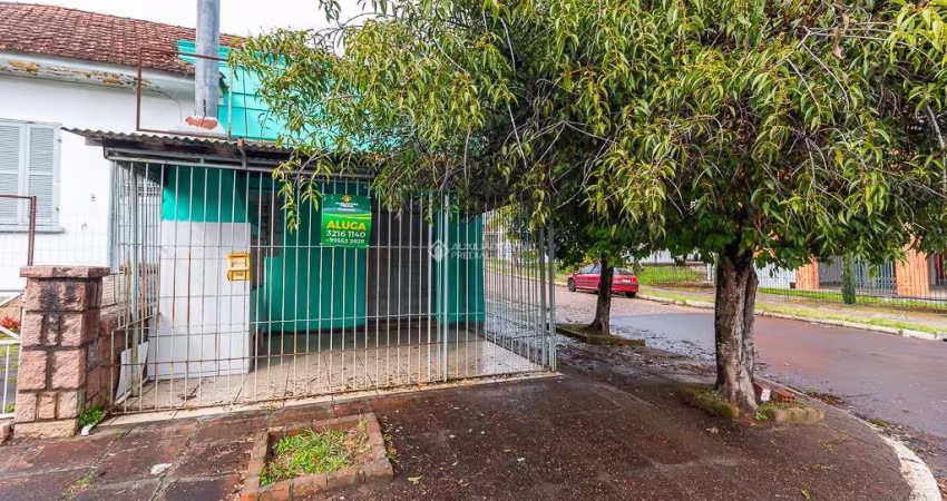 Ponto comercial para alugar na Avenida Guarujá, 351, Guarujá, Porto Alegre