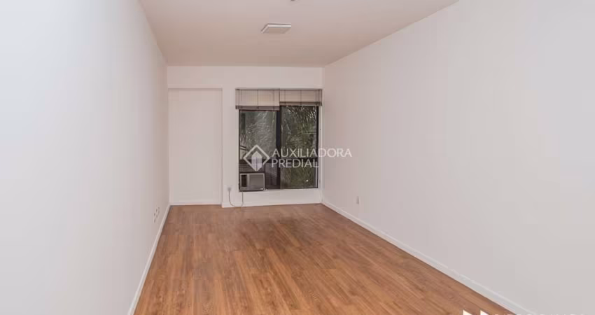 Sala comercial para alugar na Avenida Montenegro, 186, Petrópolis, Porto Alegre