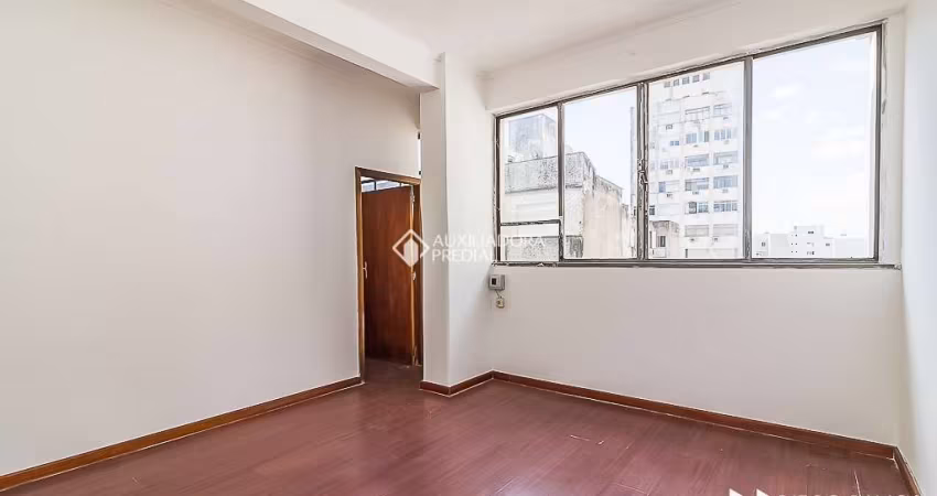 Sala comercial para alugar na Rua Professor Annes Dias, 112, Centro Histórico, Porto Alegre