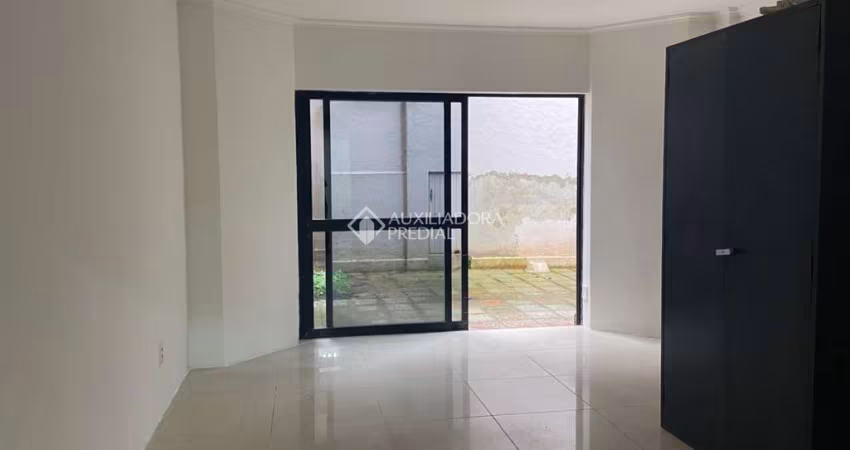 Sala comercial para alugar na Rua Washington Luiz, 598, Centro Histórico, Porto Alegre