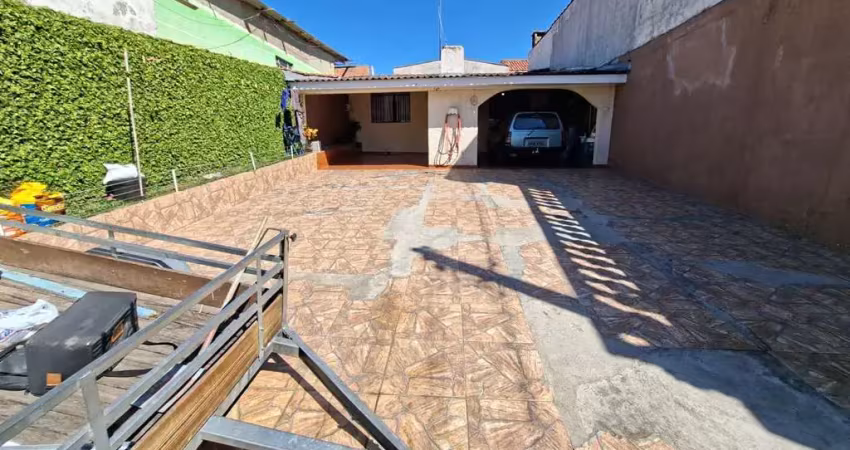 Casa com 3 quartos à venda na Rua Arapongas, 300, Sítio Cercado, Curitiba