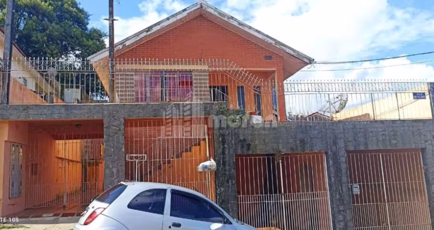 CASA Á VENDA NO CENTRO