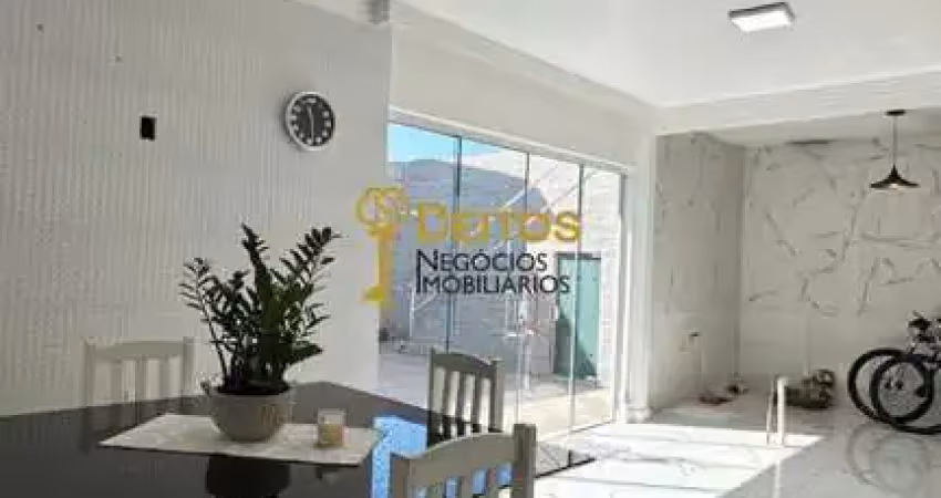 Casa com 03 dormitórios sendo 01 suíte à venda, 200 m² por  r$ 1.550.000,00 são joão- itajaí/sc