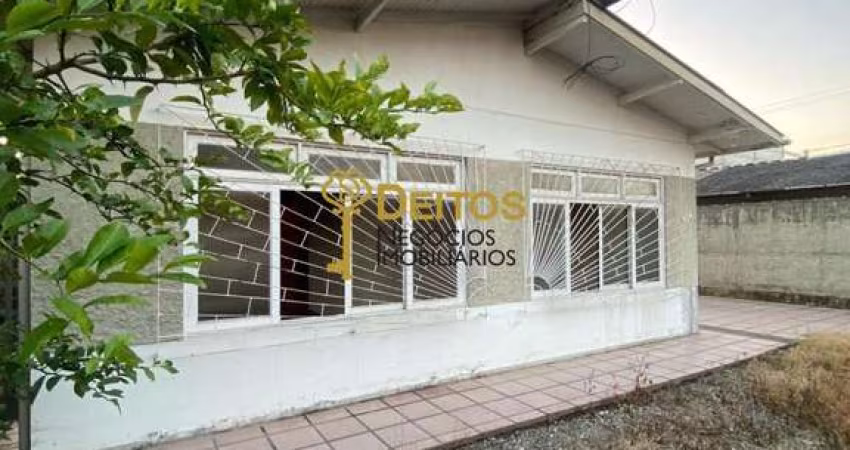 Casa com 03 dormitórios para alugar, 130 m² por R$ 3.500,00 /mês - Cordeiros - Itajaí/SC