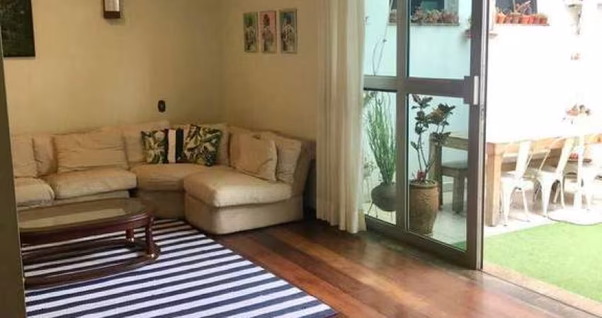 Sobrado à venda, 4 quartos, 2 suítes, Cidade Monções - São Paulo/SP
