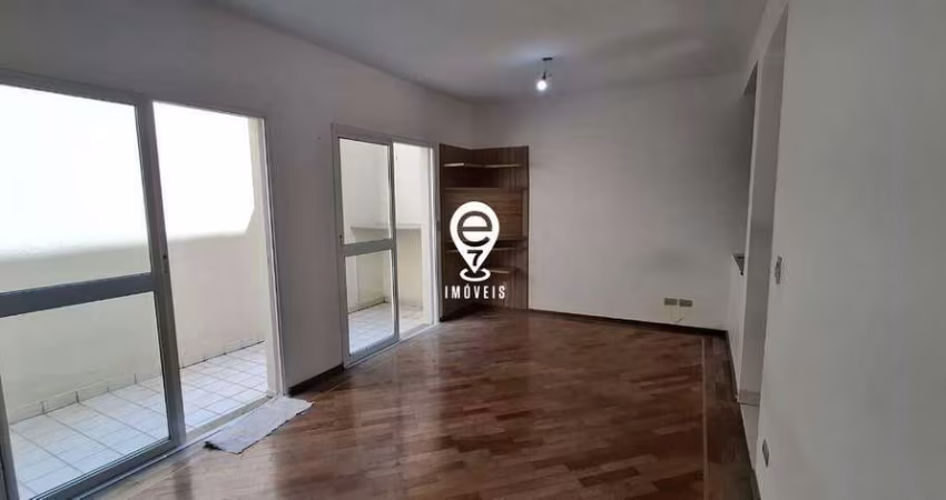 Casa Sobrado 3 dormitório em Village com 2 vagas
