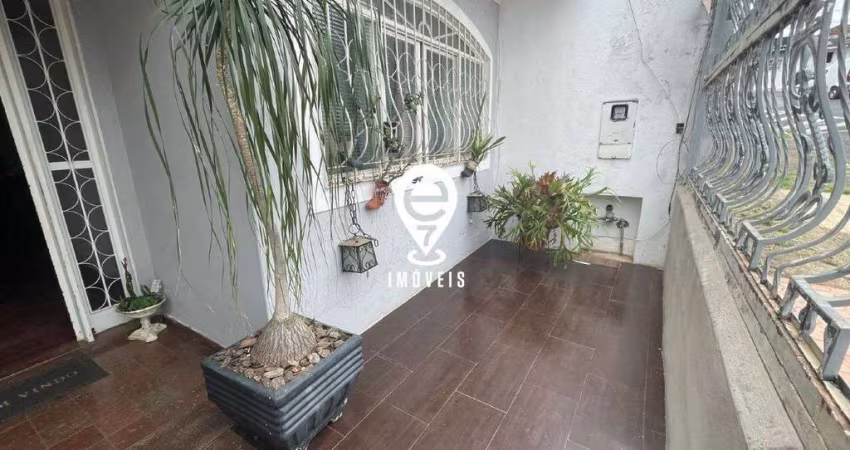 CASA PARA VENDA DE 2 ANDARES NO CENTRO DE FRANCA!