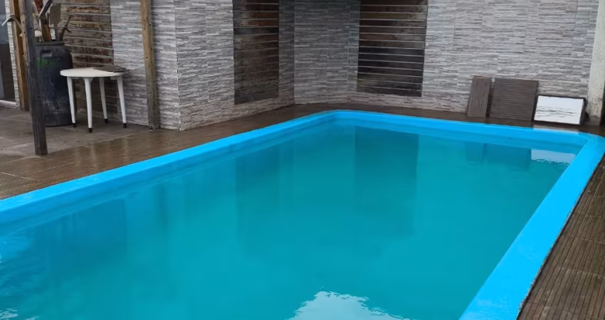 Casa com 2 Quartos | 3 Banheiros | Área de Lazer