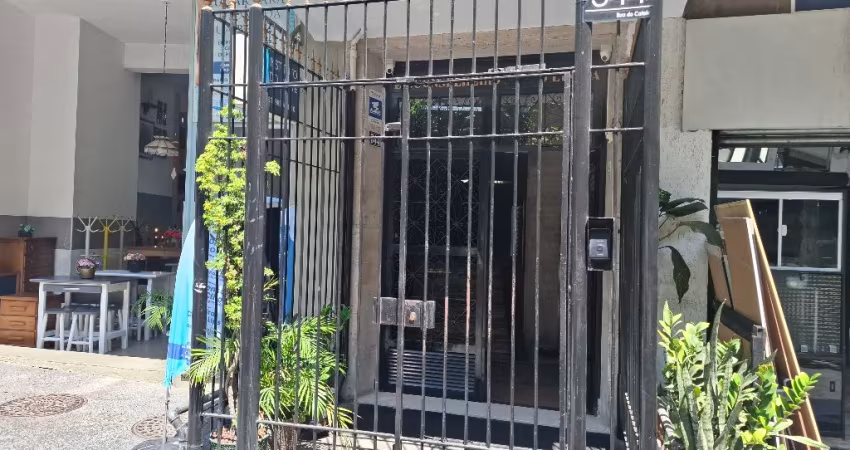 Imóvel para venda possui 42 metros quadrados com 1 quarto em Catete - Rio de Janeiro - RJ