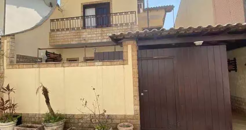 Casa com 2 dormitórios à venda, 90 m² por R$ 420.000 - Vila Valqueire - Rio de Janeiro/RJ