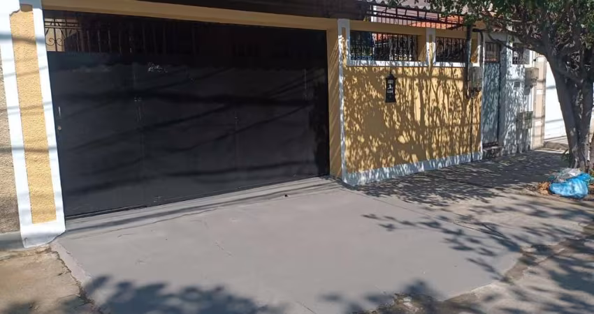 Casa com 3 dormitórios à venda, 153 m² por R$ 279.000 - Realengo - Rio de Janeiro/RJ