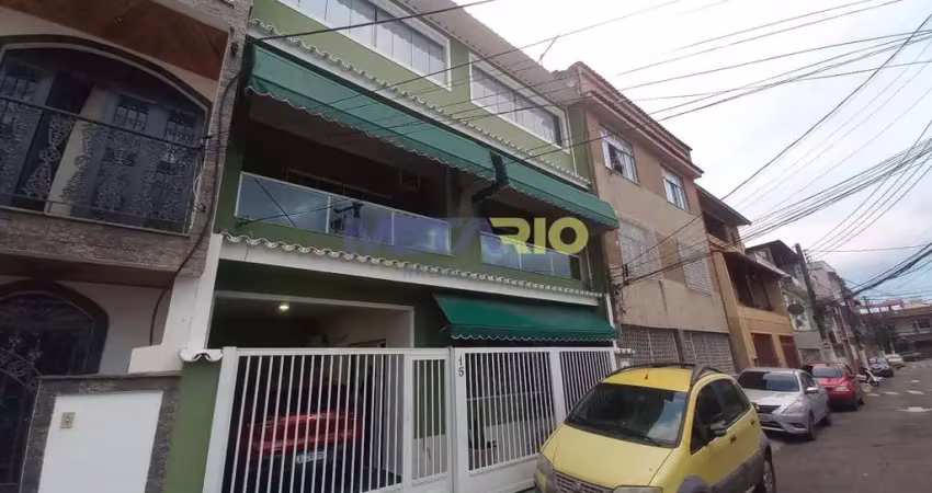 Casa com 3 quartos, terraço e 2 vagas – intendente magalhães – r$ 700 mil
