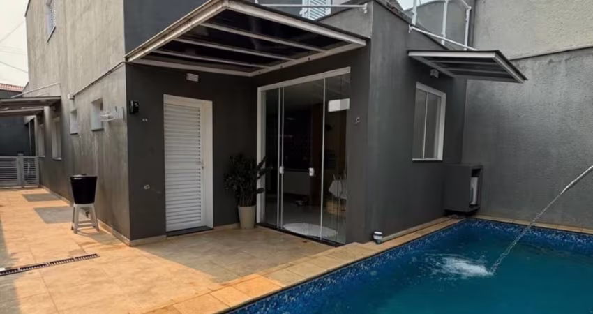 Sobrado com Piscina