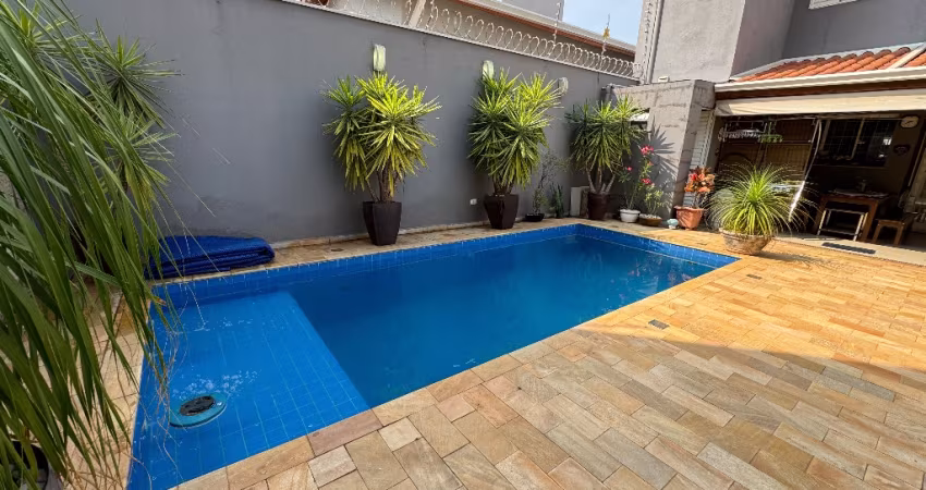 Sobrado com Piscina aquecida e energia fotovoltaica