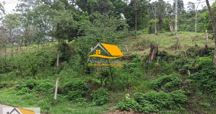 Terreno de 450 mts² em Amparo