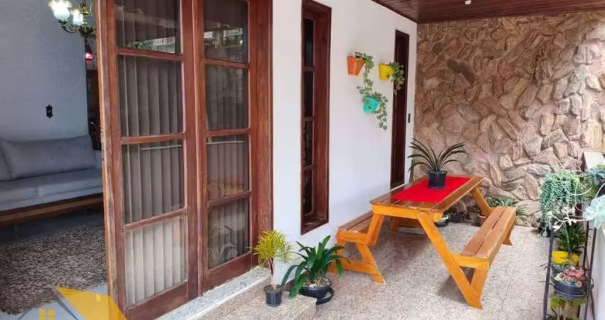 Casa à venda em nova friburgo, nova suíça, com 3 quartos, 128m²