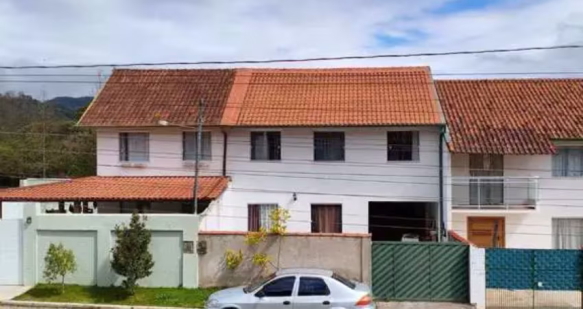 Casa à venda em nova friburgo, nova suíça, com 3 quartos, 163m²